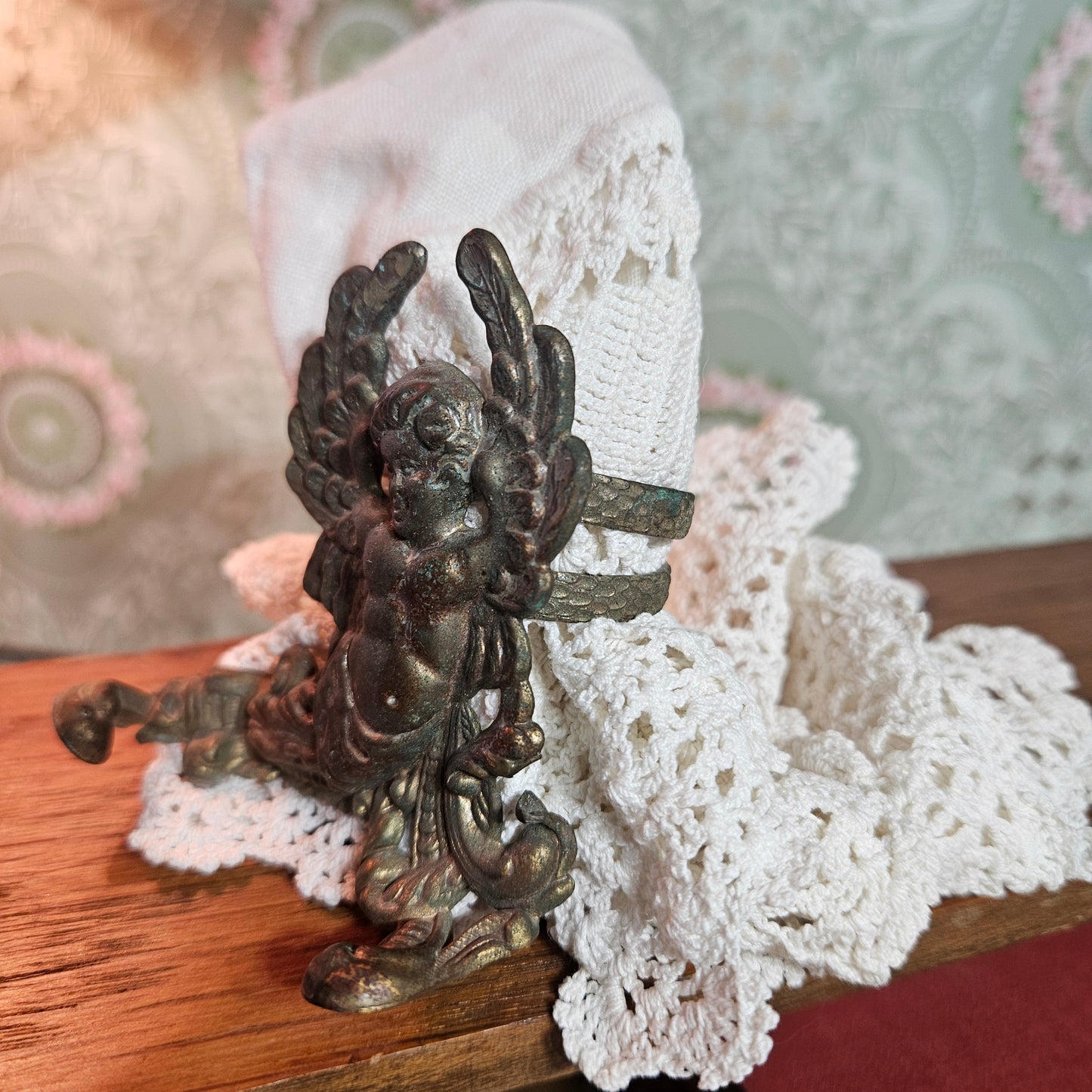 Antique Cherub Double Figural Napkin Ring