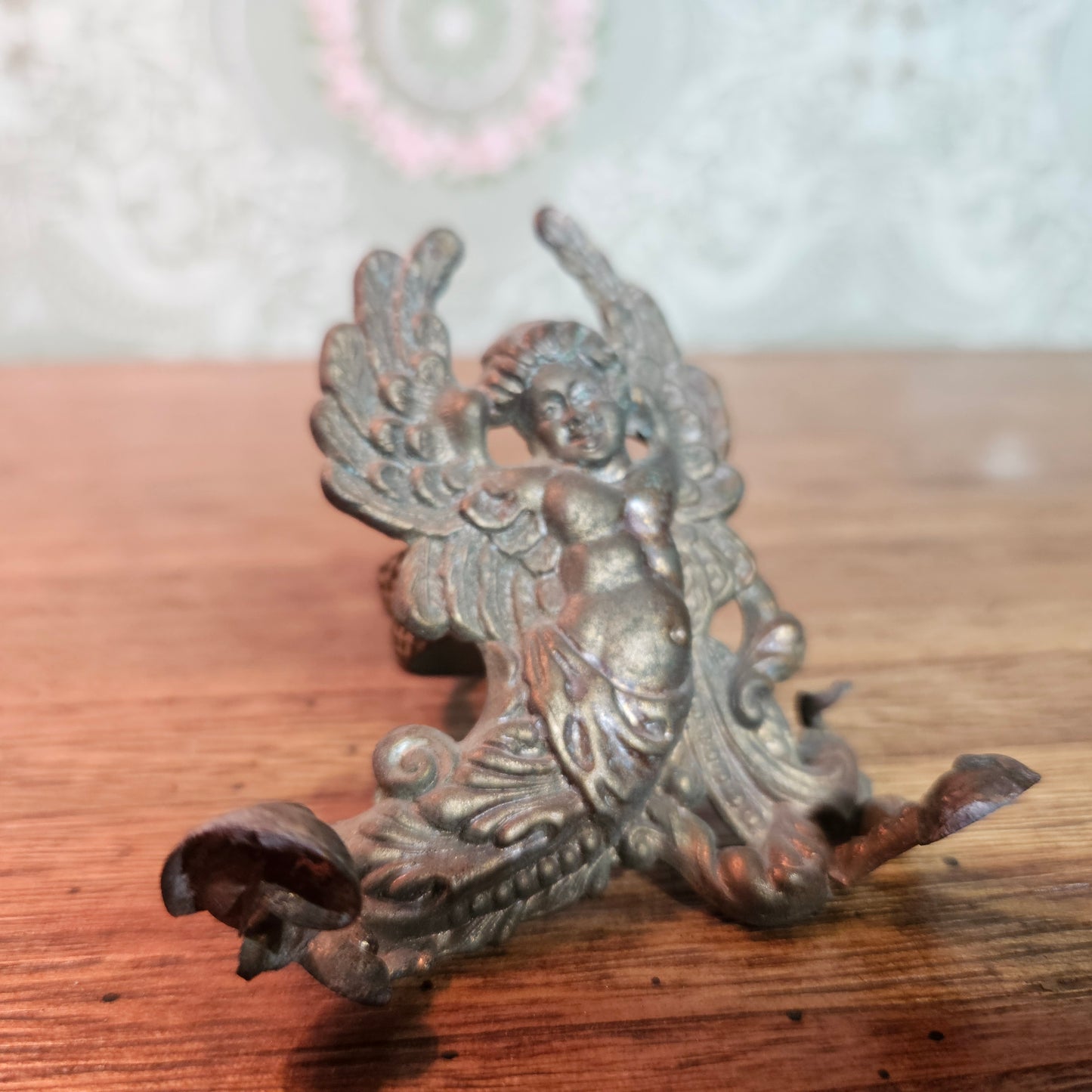 Antique Cherub Double Figural Napkin Ring
