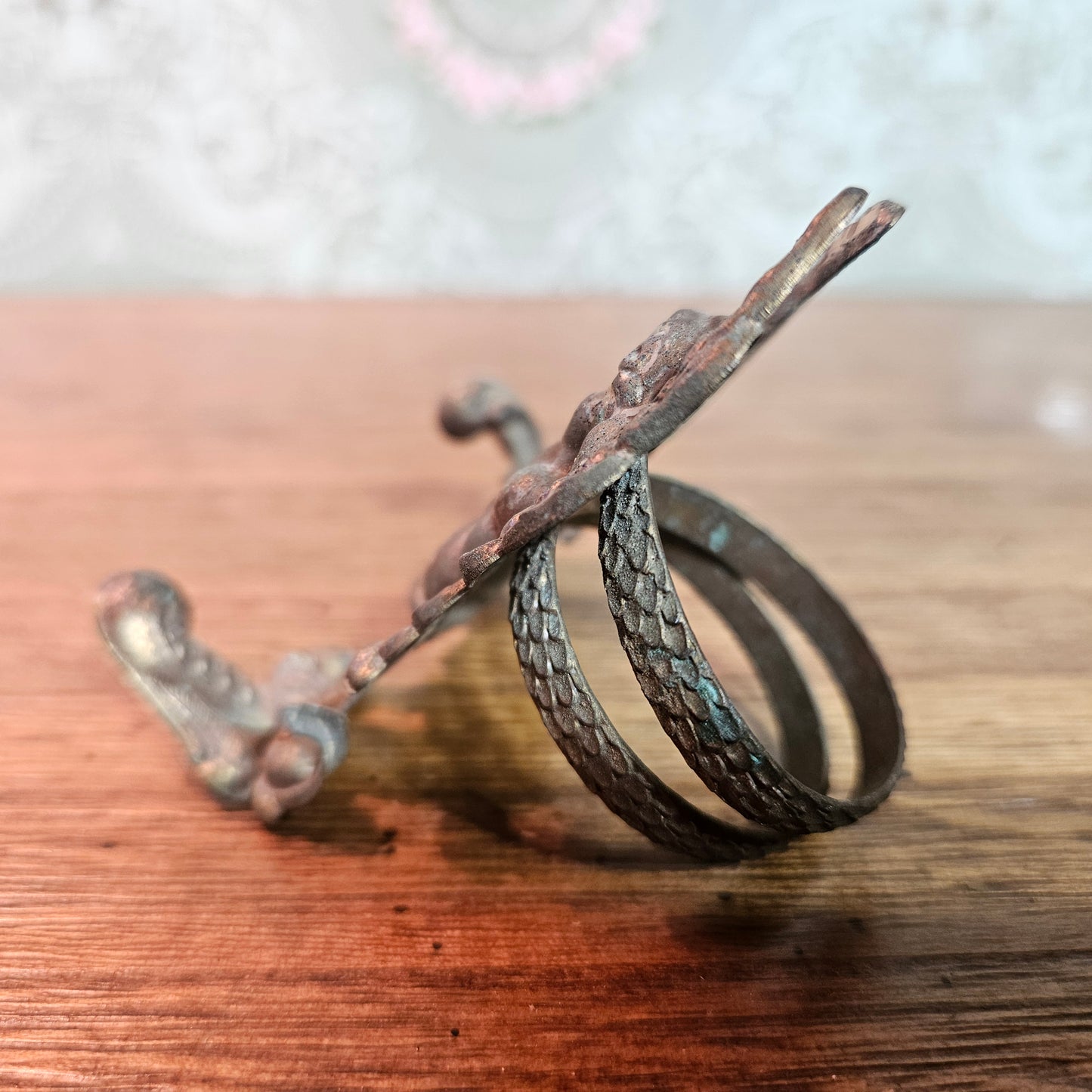 Antique Cherub Double Figural Napkin Ring