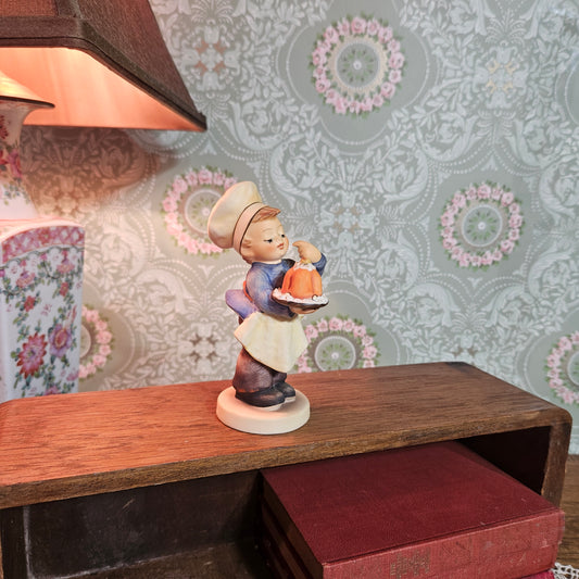 Goebel "Baker" Figurine Model 128