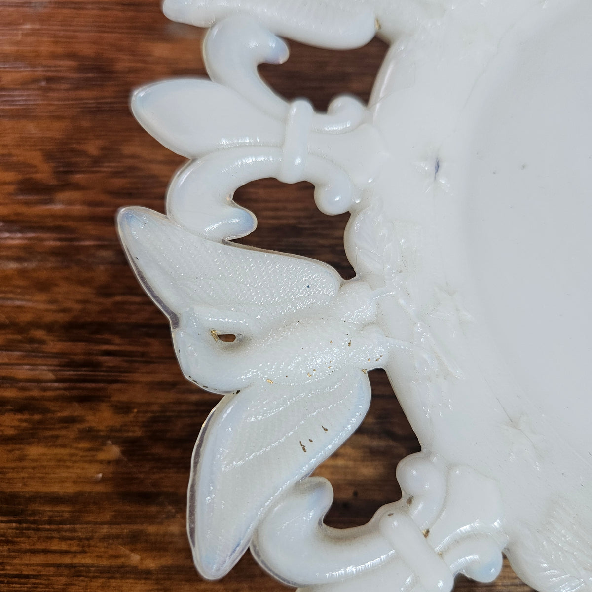 Westmorland White Eagle & Fleur-de-Lis Wall Plaque