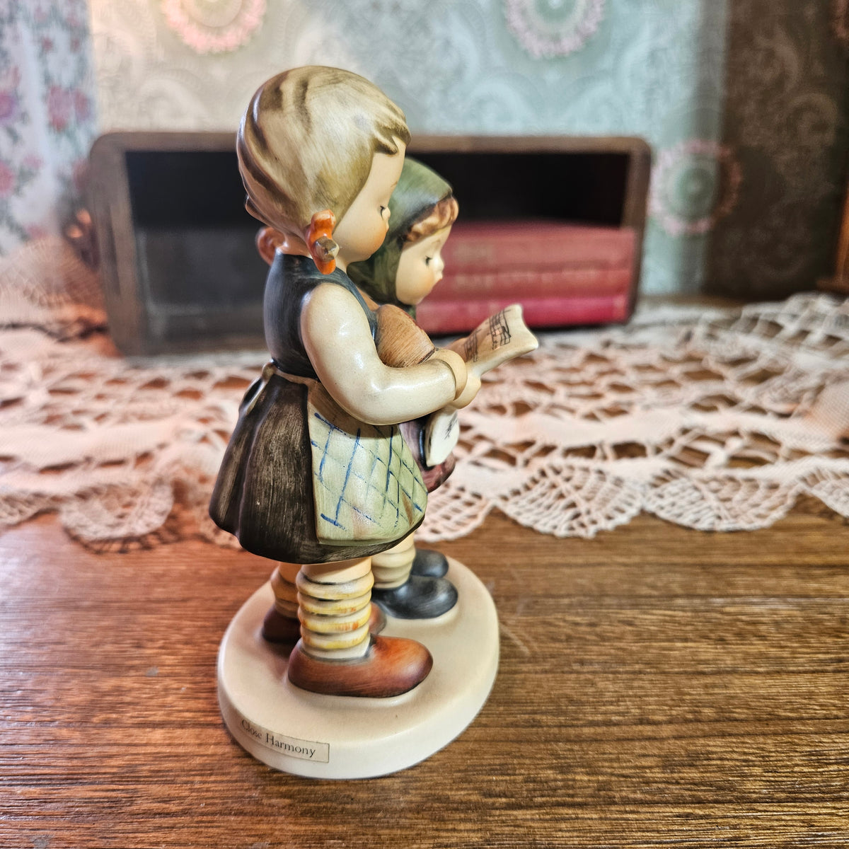 Goebel Hummel  "Close Harmony" Figurine