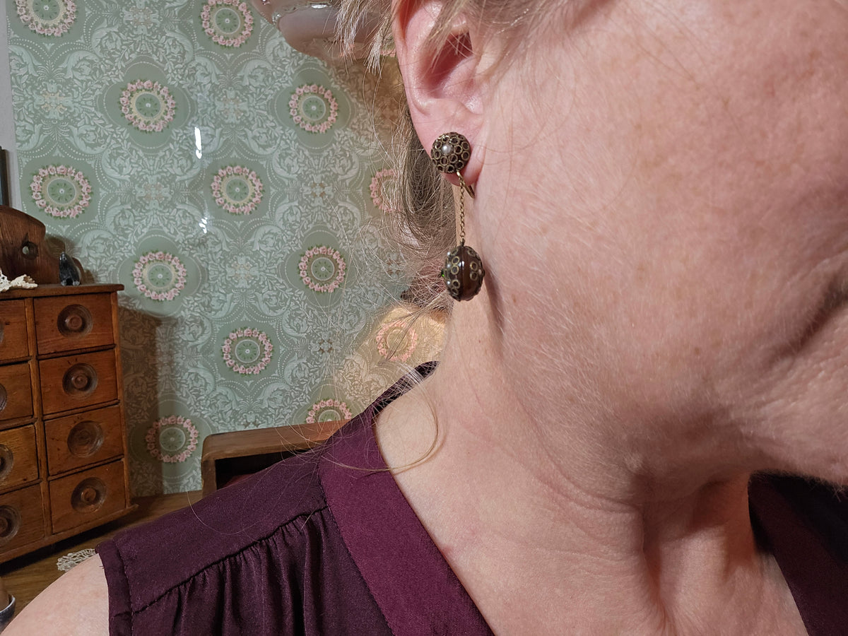 Vintage Filigree Drop Screw Back Earrings Green Rhinestones