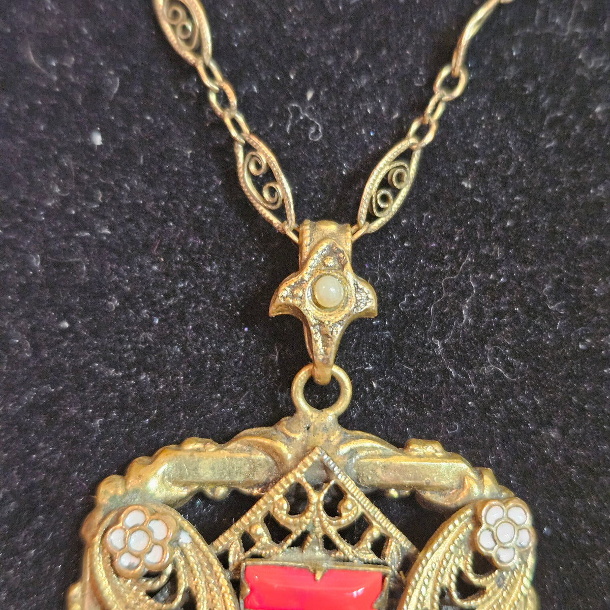 Art Deco Red Glass Filigree Pendant Necklace