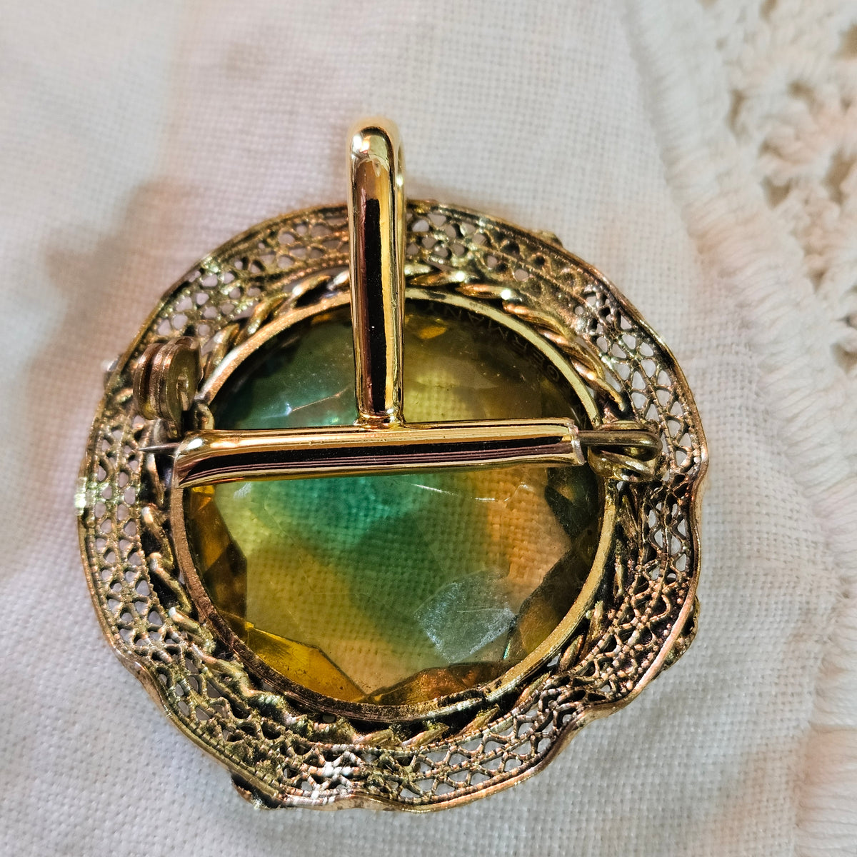 Vintage Green Glass Filigree Brooch Pendant Convertible Jewelry