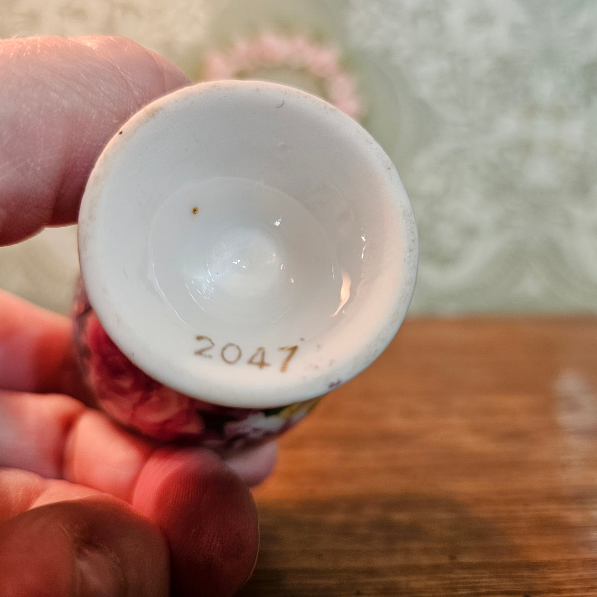 Vintage Floral Porcelain Egg Cup Pink Roses Pattern 2047
