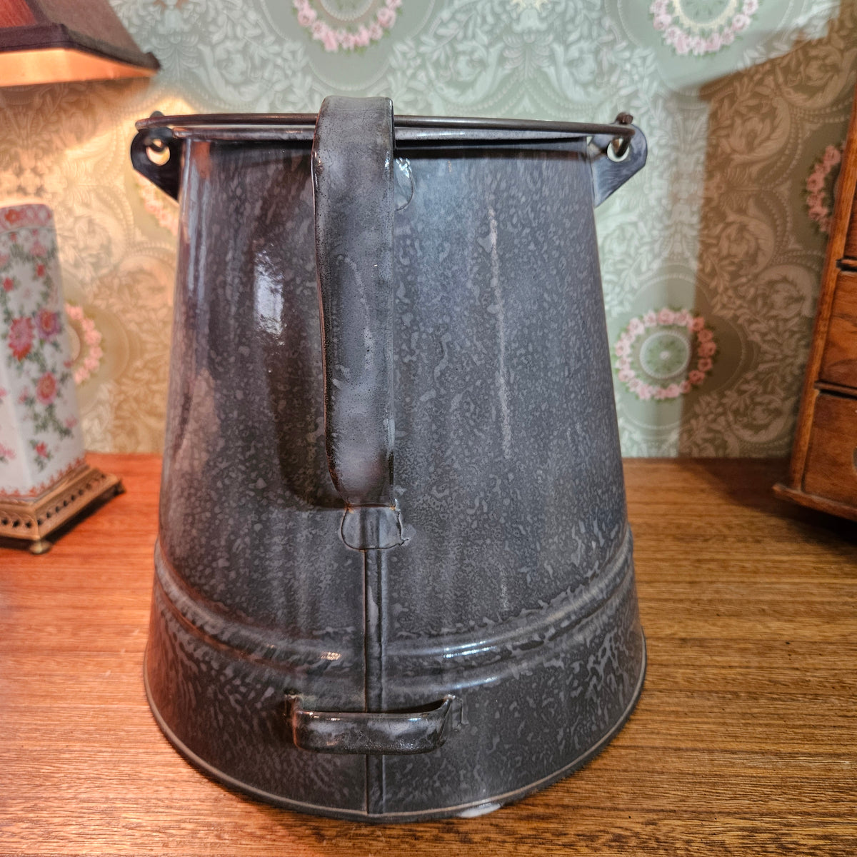 Vintage Gray Graniteware Enamel Coffee Pot with Lid