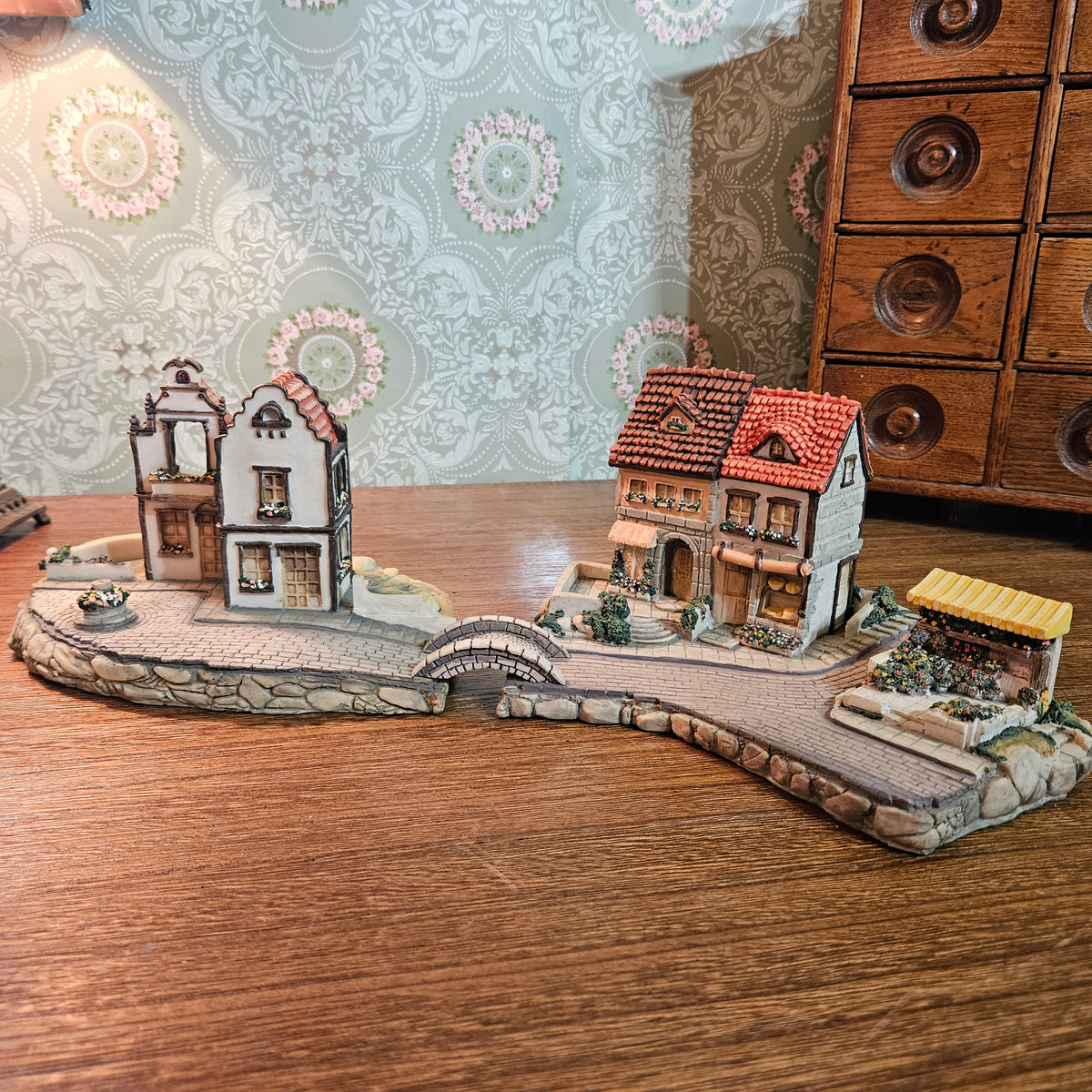 Goebel Olszewski Hummel KinderWay Bavarian Marktsquare Set