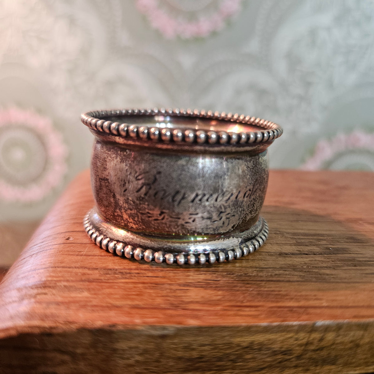Silver Tone Beaded Edge Napkin Ring
