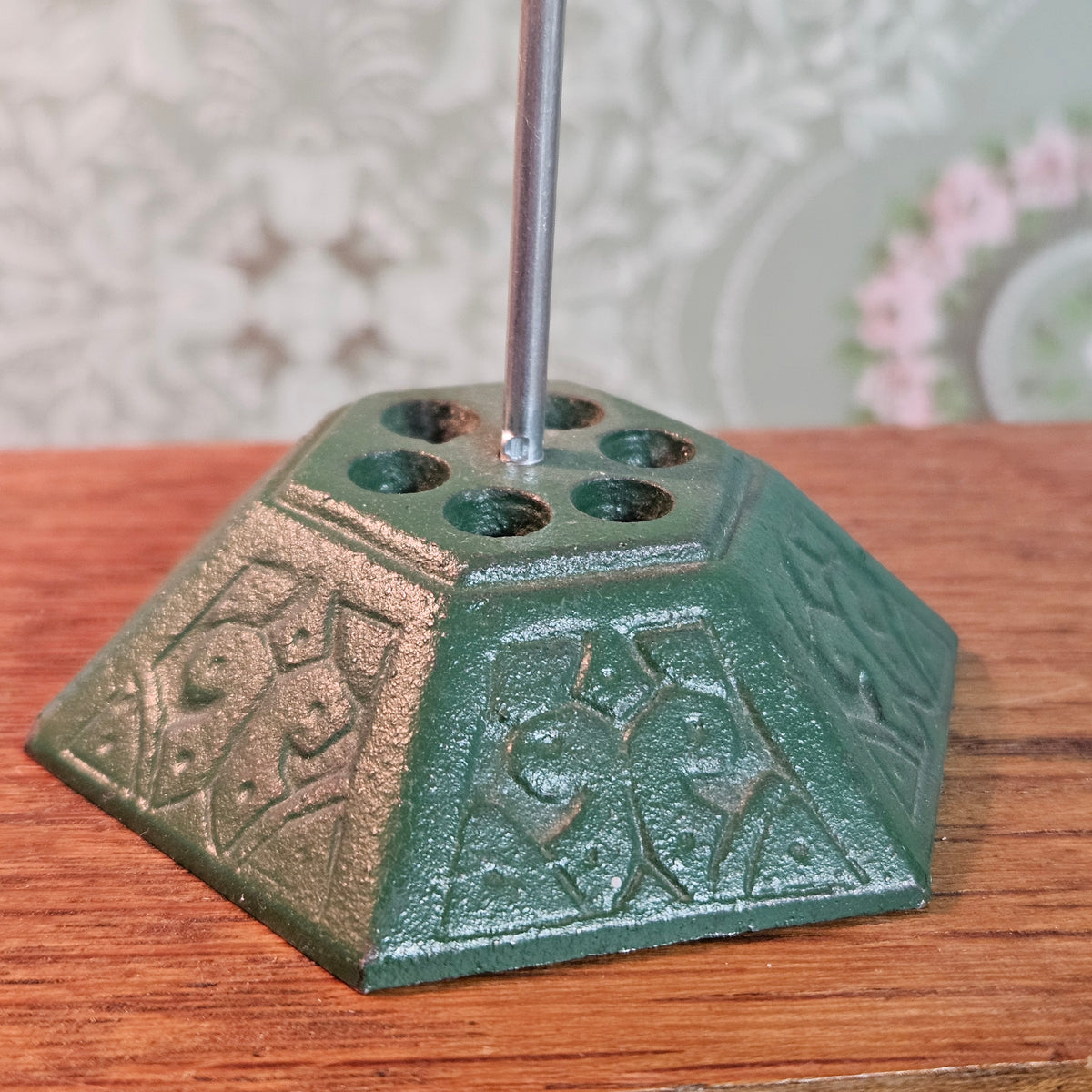 Green Cast Metal Receipt Spike Holder