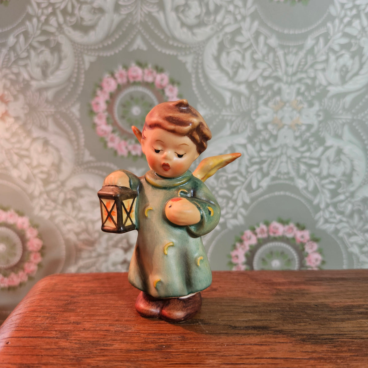 Goebel Hummel Guiding Angel #357 Figurine