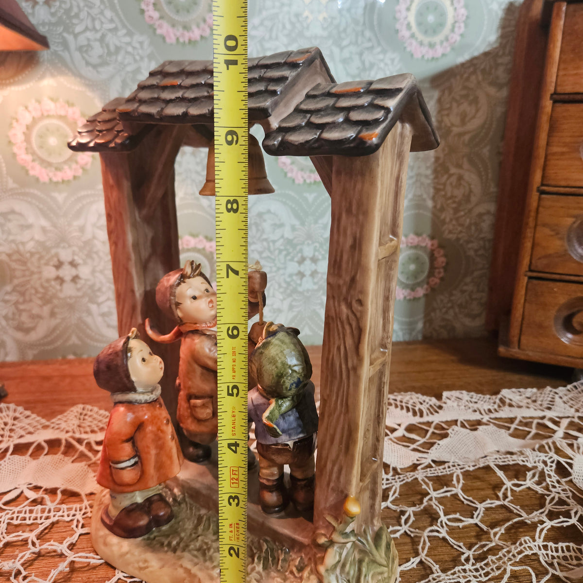 Goebel Hummel 487 Let’s Tell the World Figurine with Box