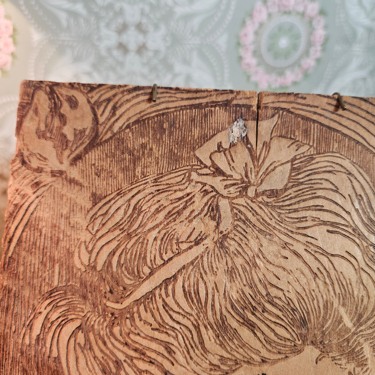 Pyrography Gibson Girl Wall Match Holder