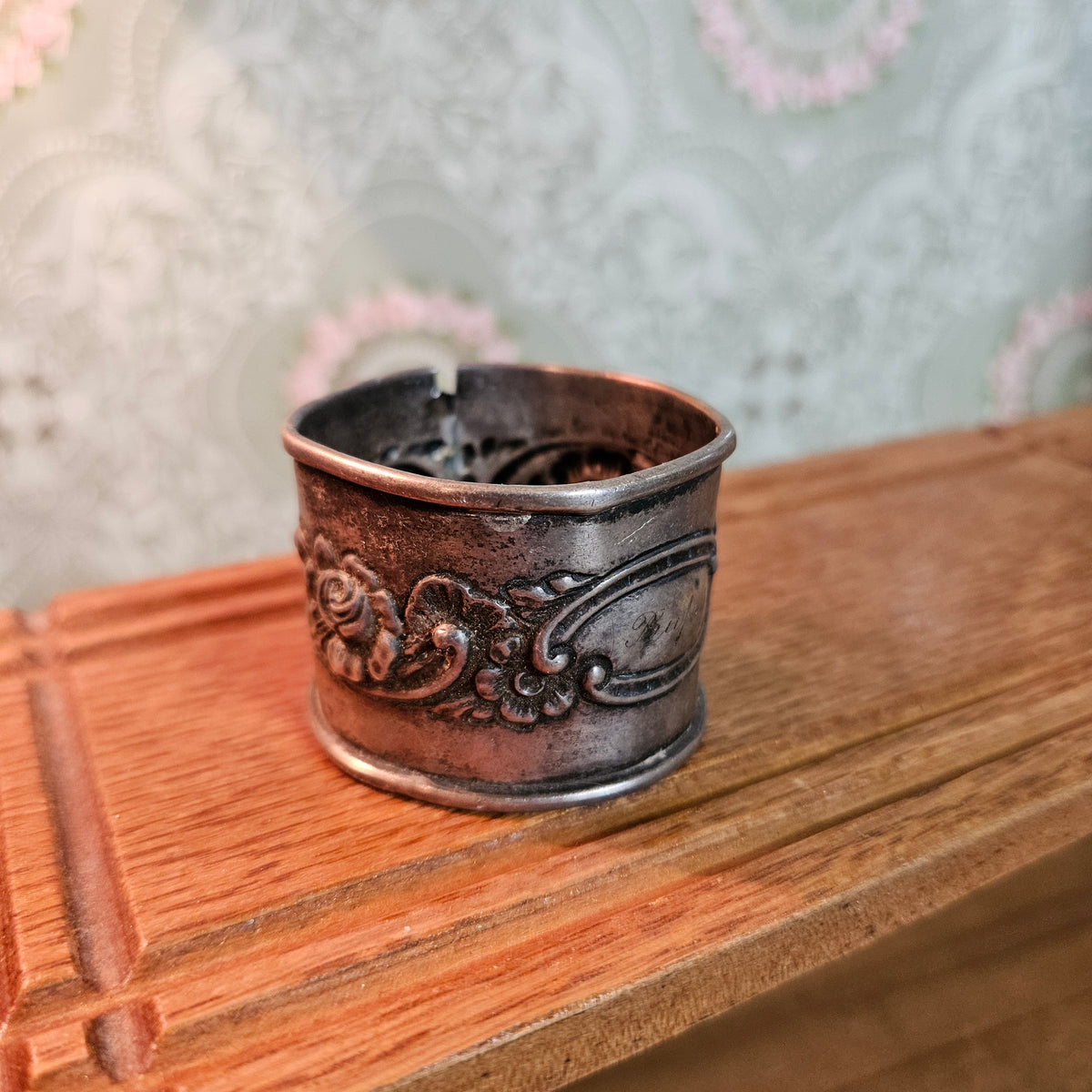 Antique Sterling Silver Floral Napkin Ring No. 1120