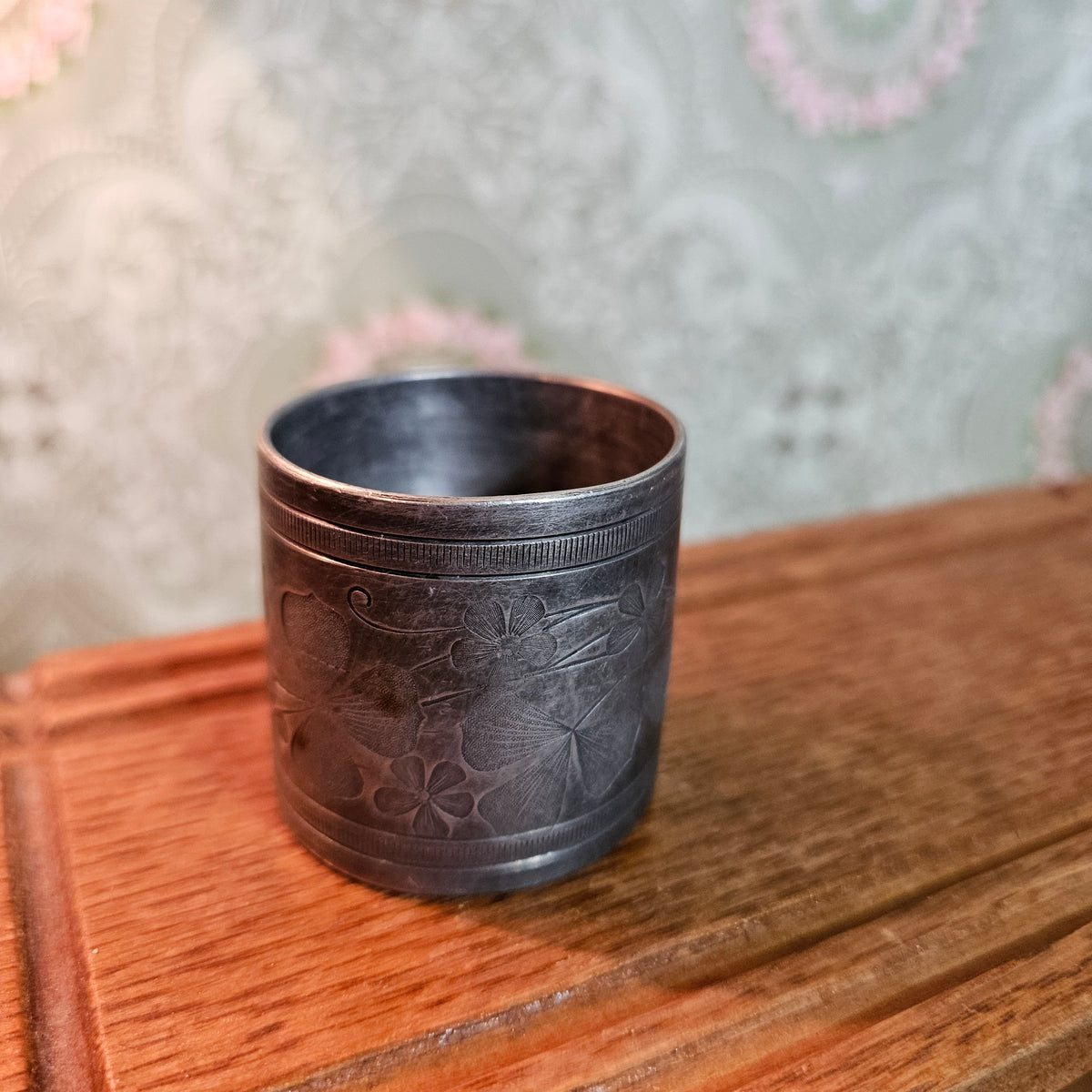 Vintage Engraved Silver-Tone Floral Napkin Ring