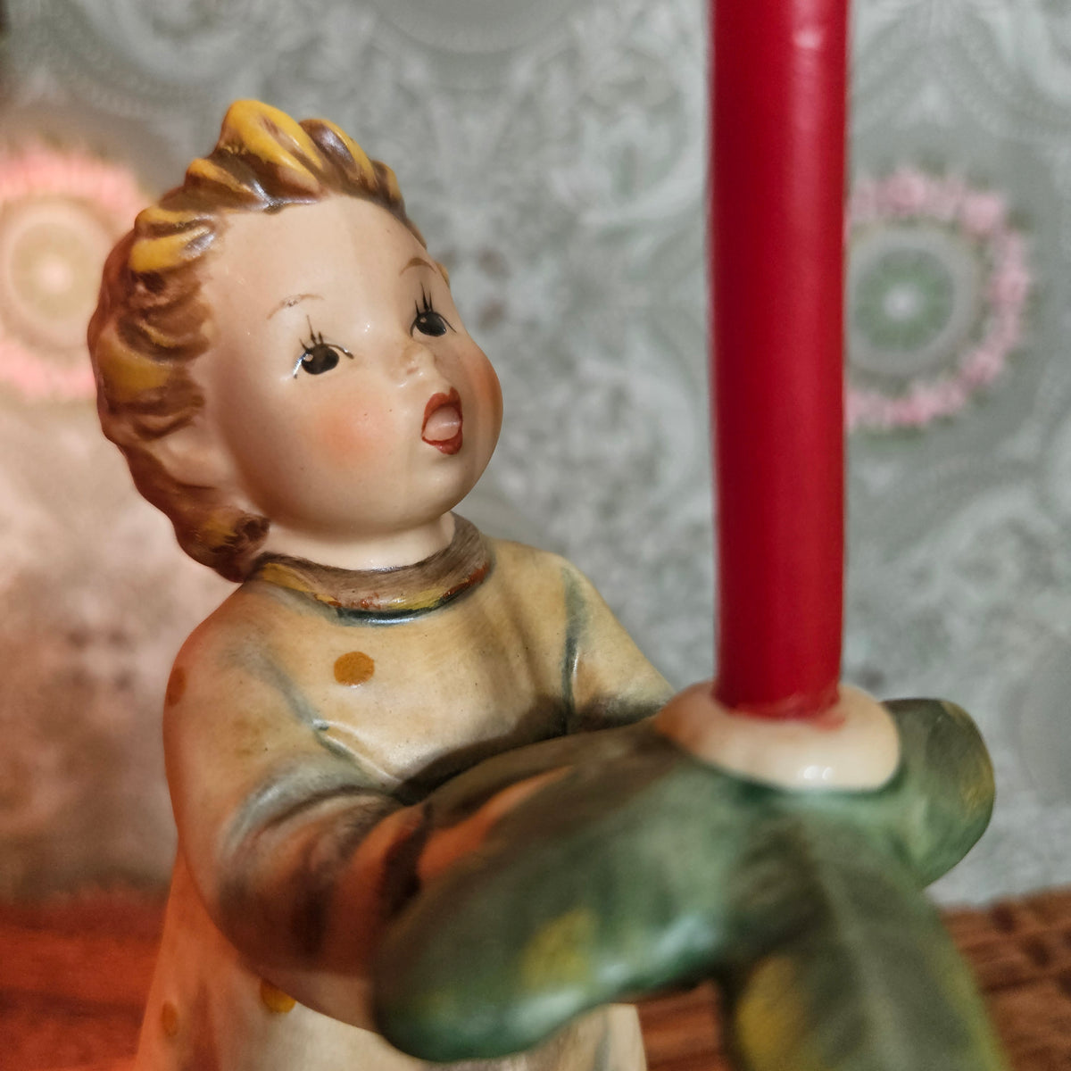 Goebel Hummel A Gentle Glow Hum 439 Candleholder with Box