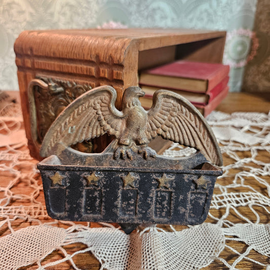 Style Cast Iron Eagle Wall Match Holder