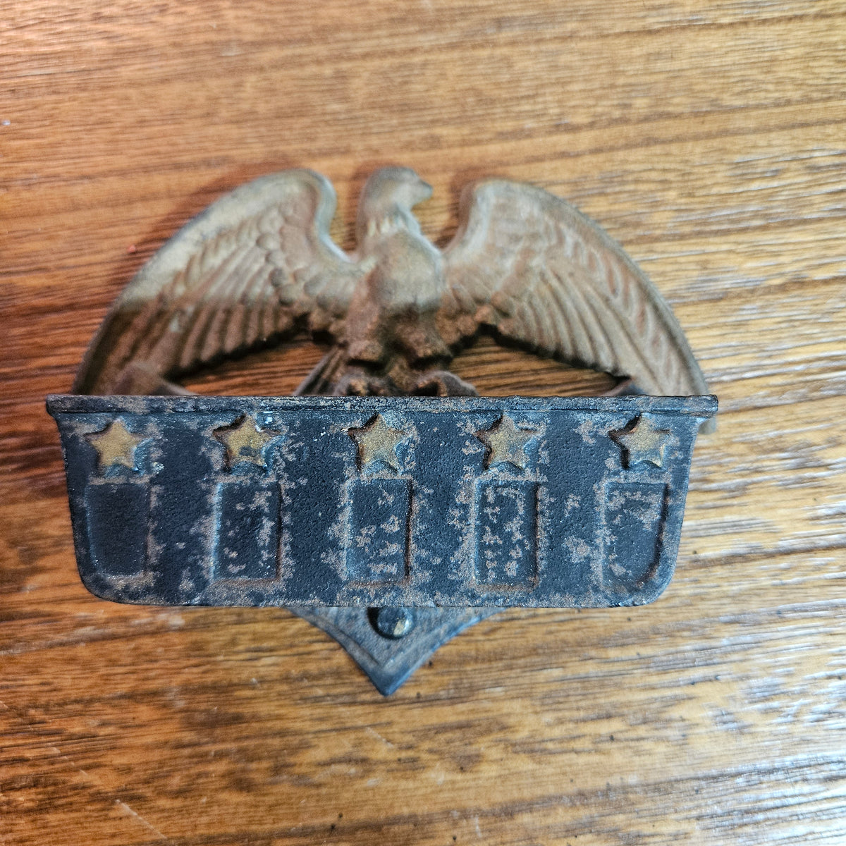 Style Cast Iron Eagle Wall Match Holder