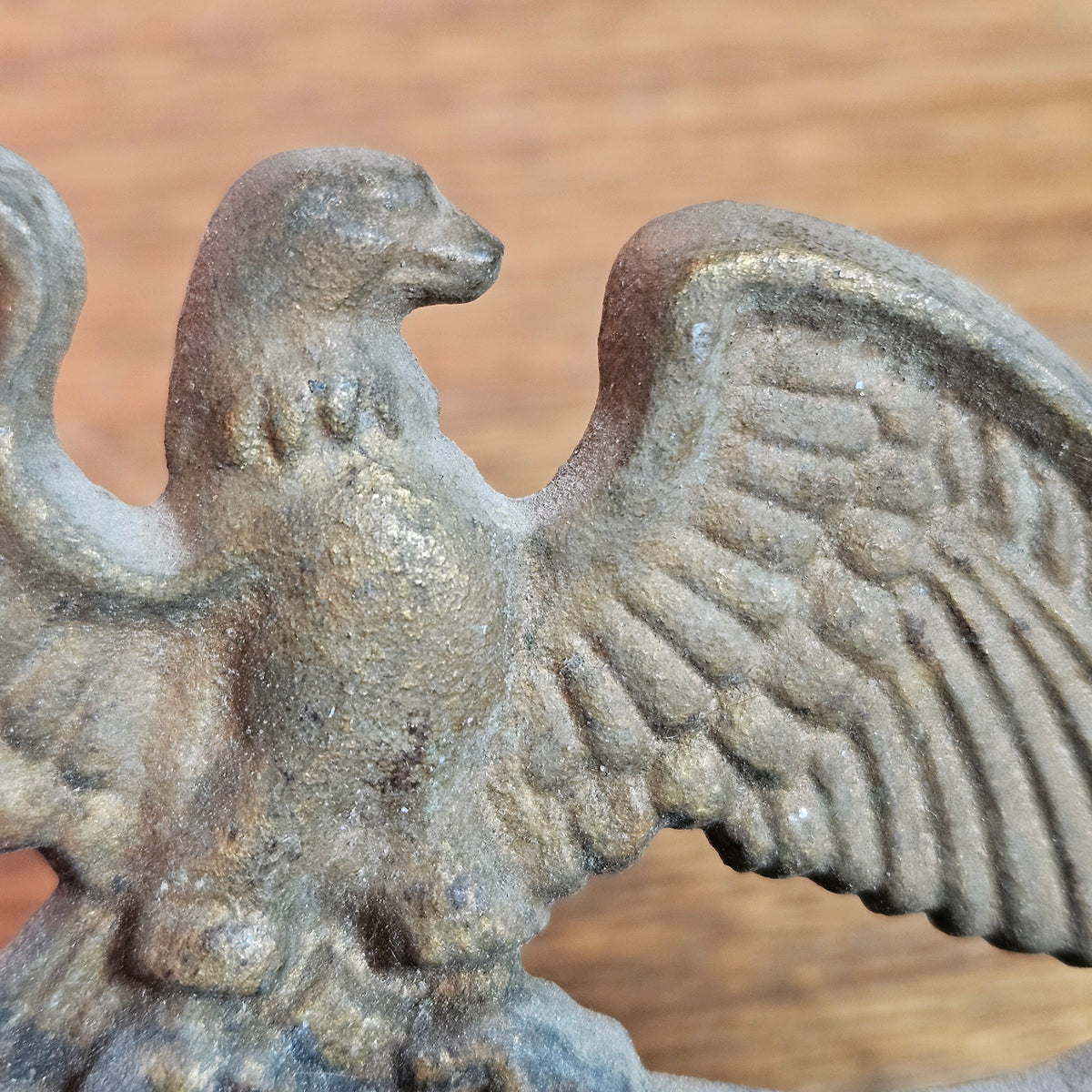 Style Cast Iron Eagle Wall Match Holder