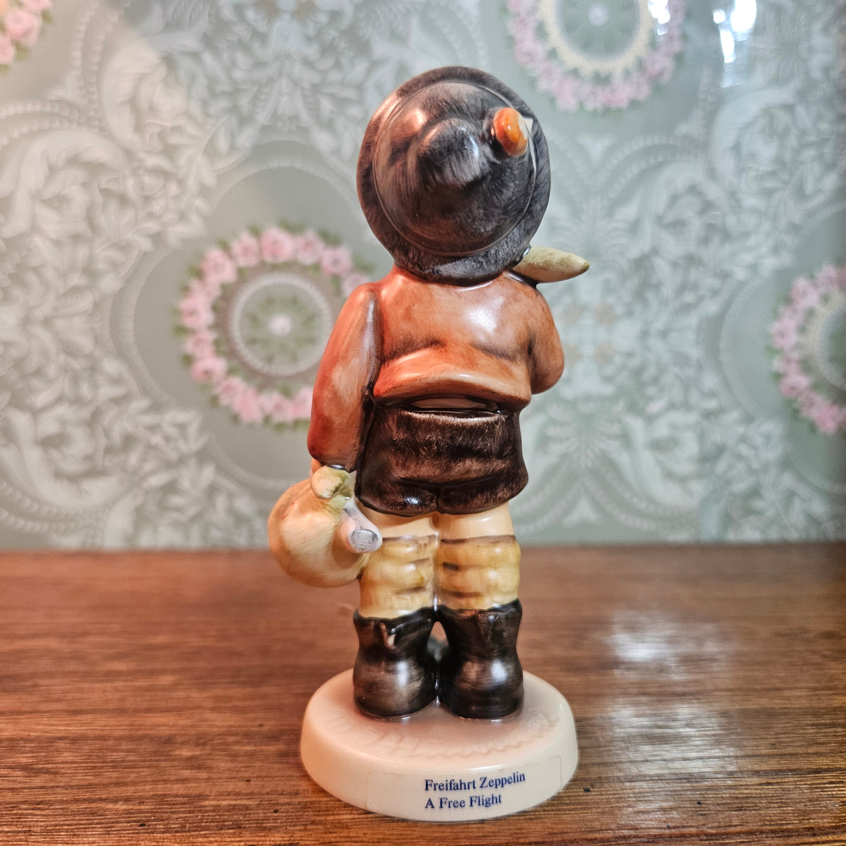 Hummel 569 A Free Flight Figurine with Box