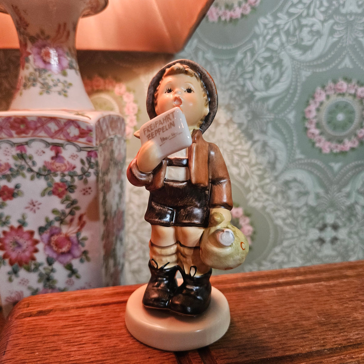 Hummel 569 A Free Flight Figurine with Box