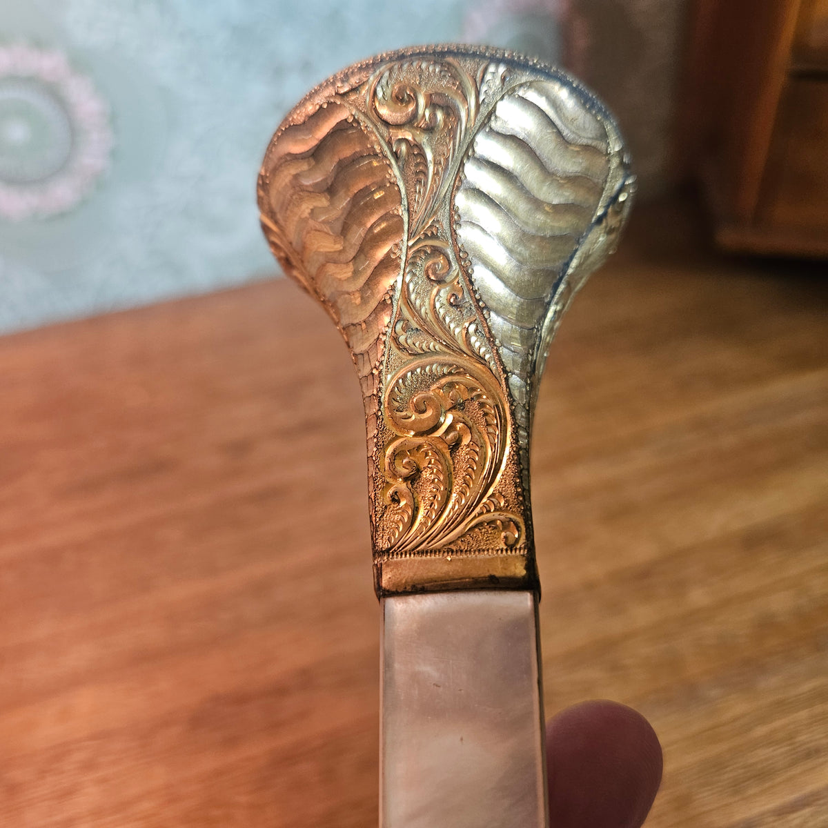 Mother of Pearl Parasol Handle 13 Inch