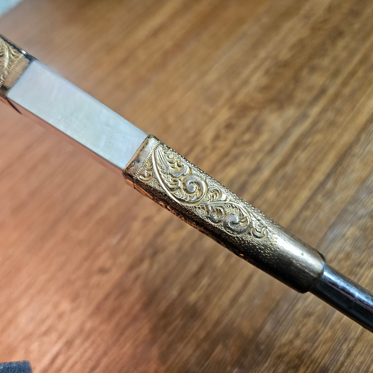 Mother of Pearl Parasol Handle 13 Inch