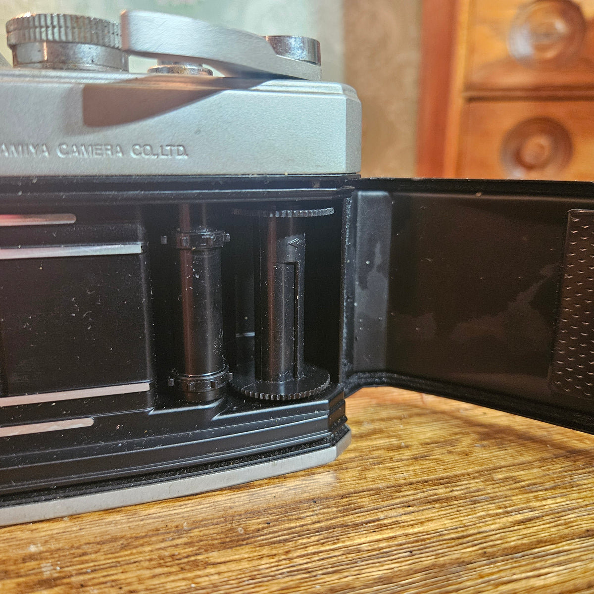 Mamiya/Sekor 1000 DTL Camera with 50mm f/2 Lens