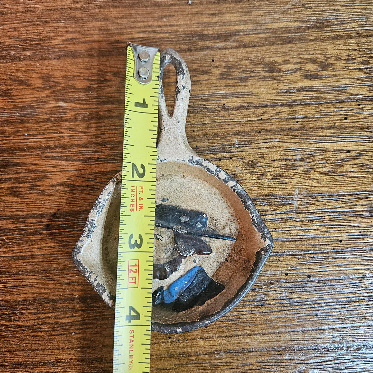 Miniature Figural Skillet Wall Plaque