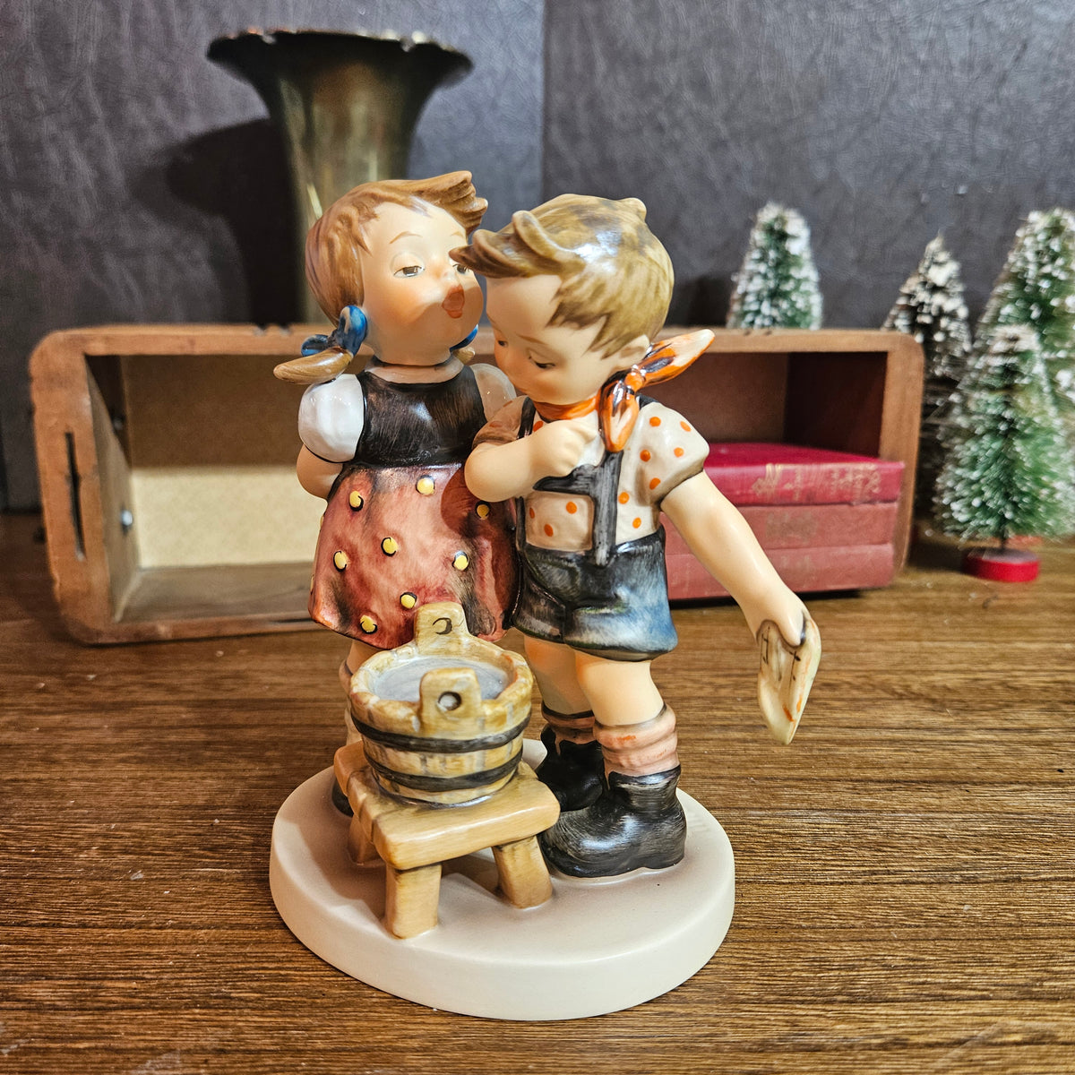 Goebel Hummel Bath Time #412 Figurine Boxed TMK-6