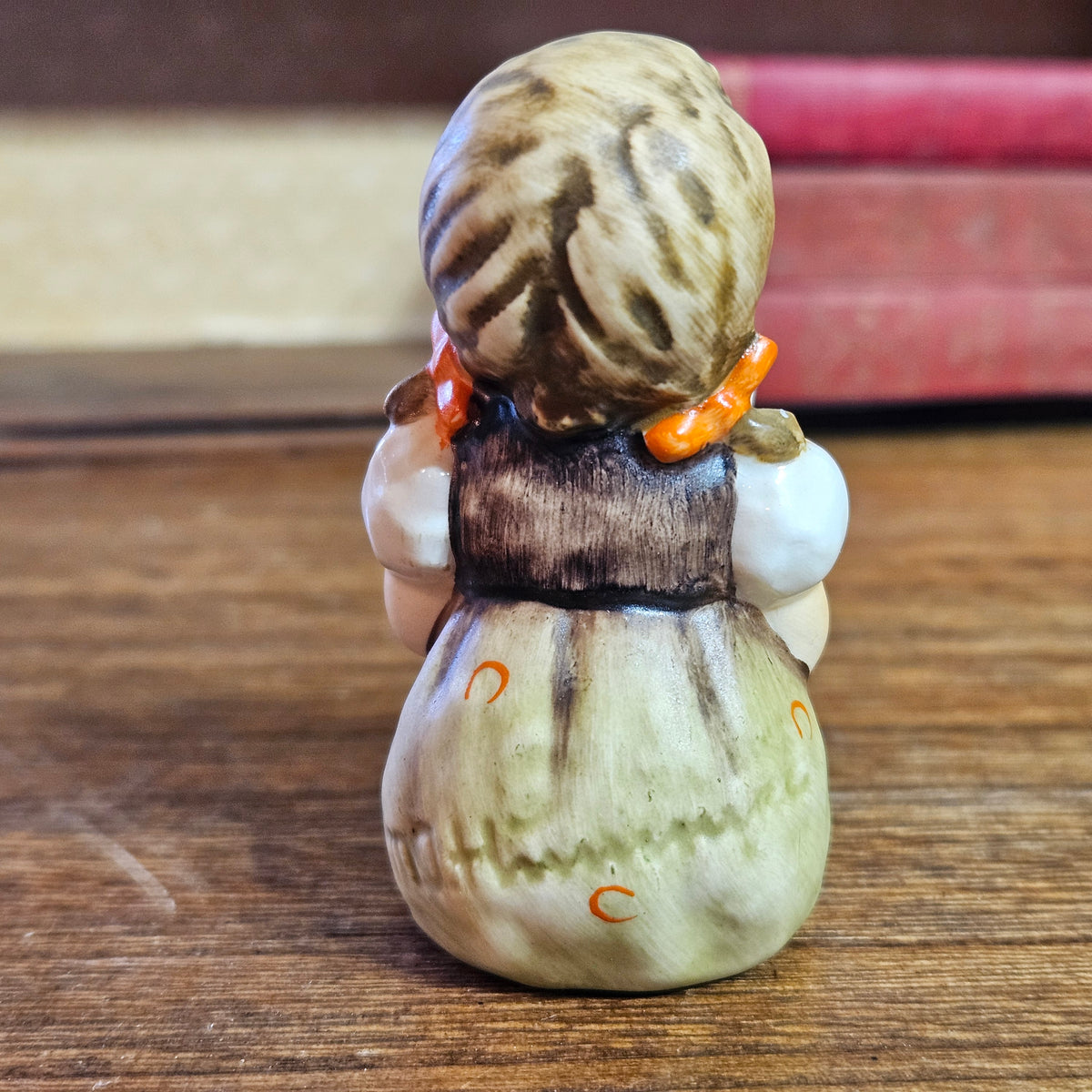 Goebel Hummel "Girl with Sheet Music" HUM 389 Figurine