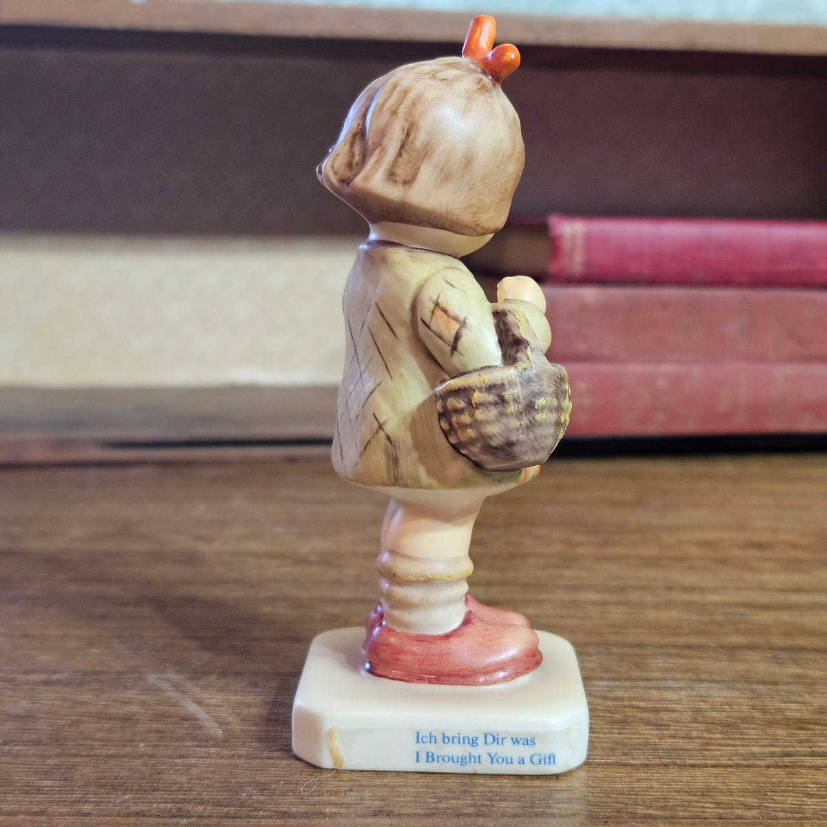 Goebel Hummel I Brought You a Gift 479 Figurine