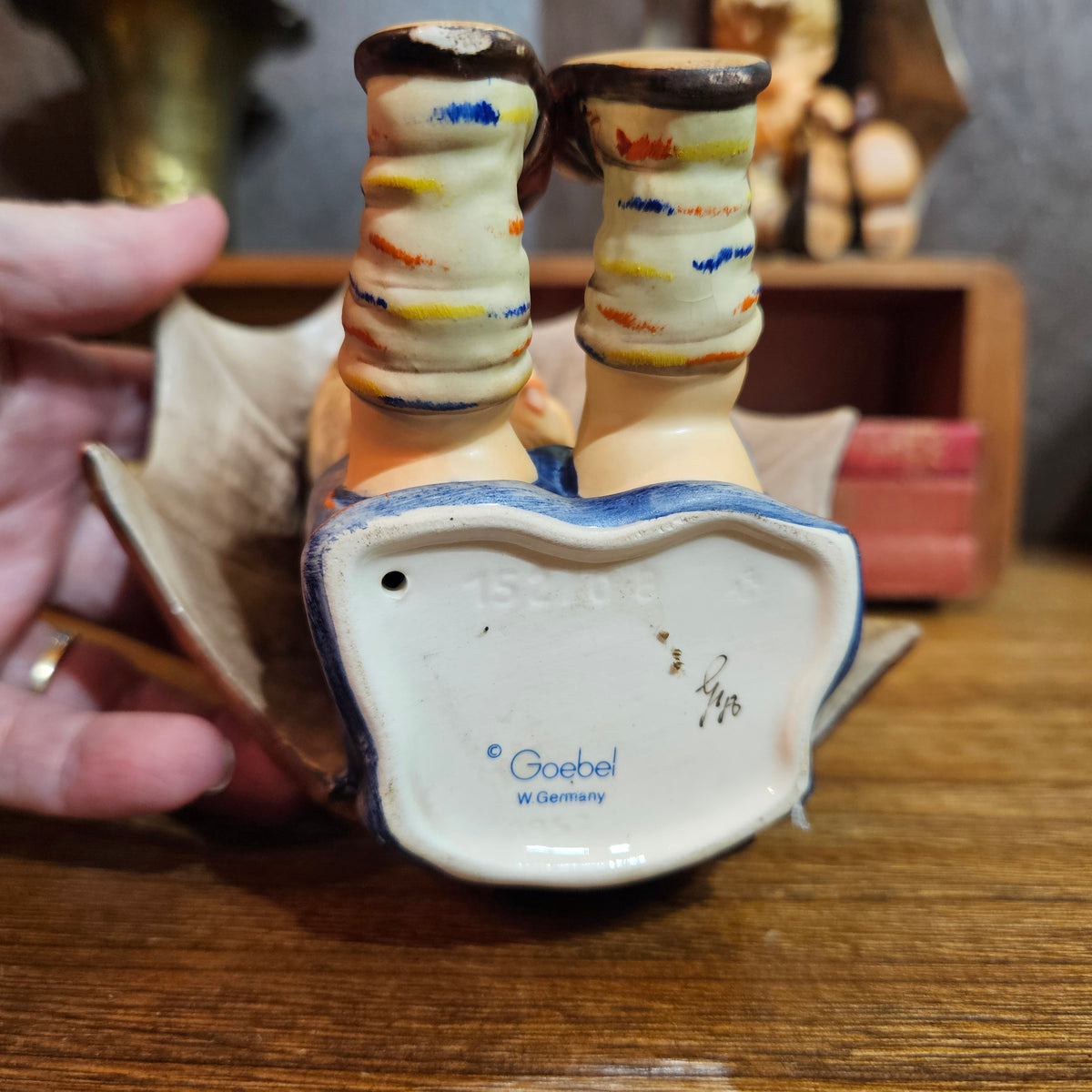 Goebel Hummel Umbrella Boy & Umbrella Girl 5" Pair