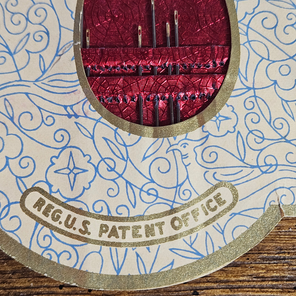 Vintage Life Time Imported Sewing Needle Case with Needles – Piccadilly