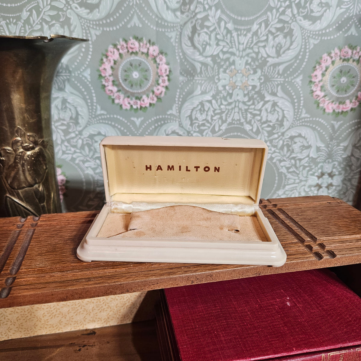 Vintage Hamilton Watch Presentation Box – Cream Ornate Wristwatch Case
