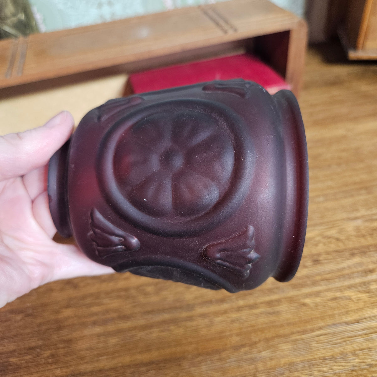 Vintage Purple Frosted Glass Lamp Shade – Wheel & Floral Design