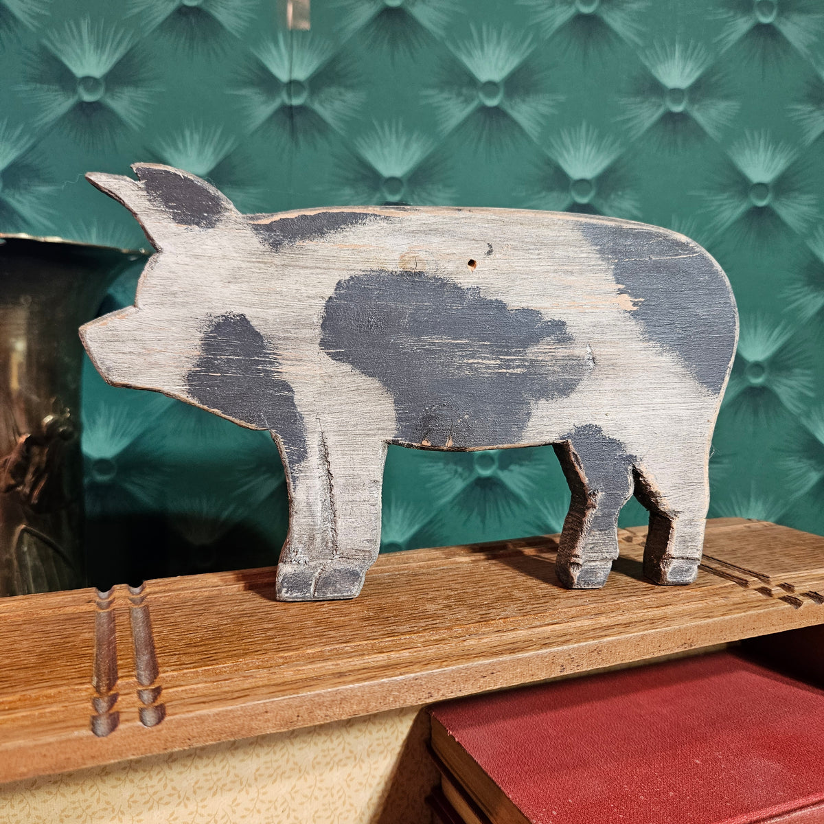 Primitive Distressed Wooden Pig Folk Art Farmhouse Decor