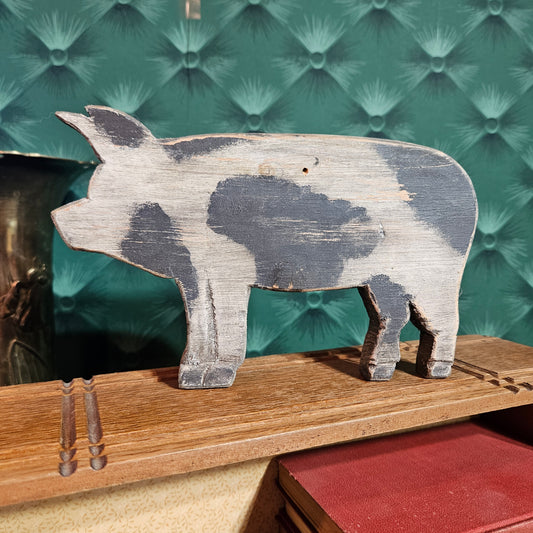 Primitive Distressed Wooden Pig Folk Art Farmhouse Decor
