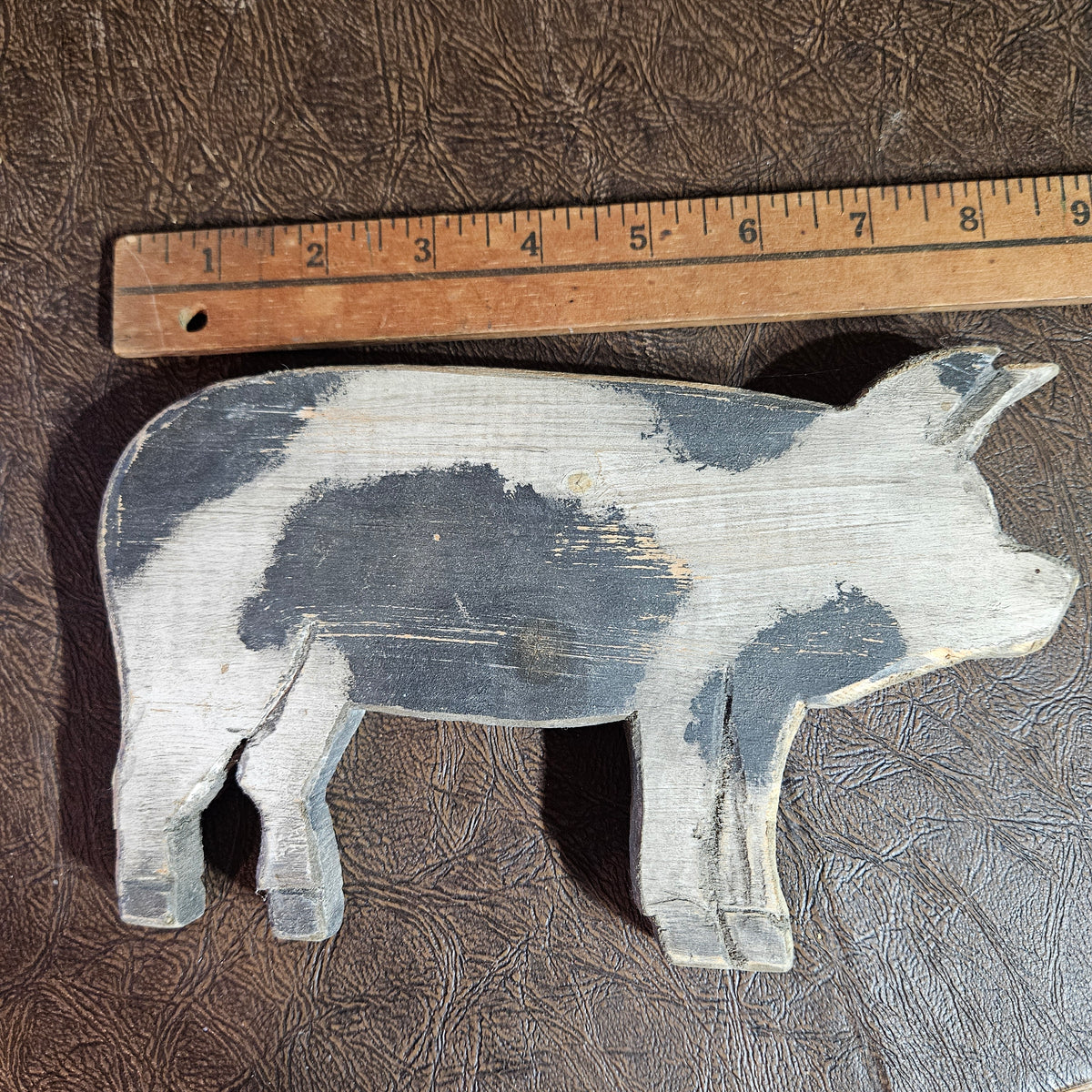Primitive Distressed Wooden Pig Folk Art Farmhouse Decor