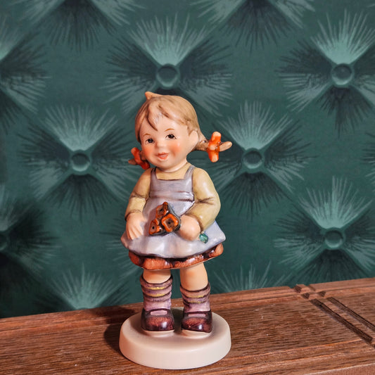 Hummel Flower Girl 548 Figurine with Original Box