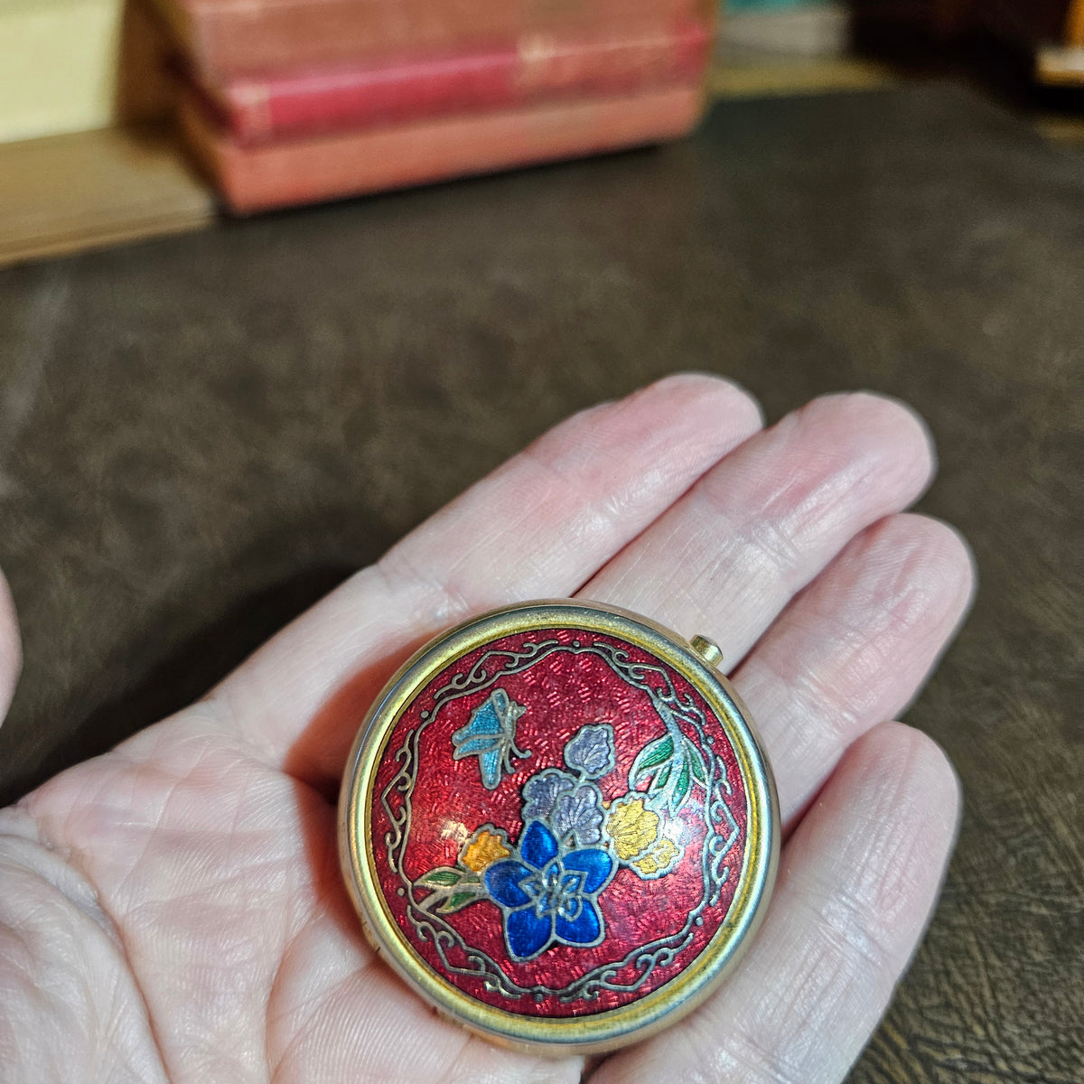Cloisonné Style Floral Compact – Red Enamel Vanity Case