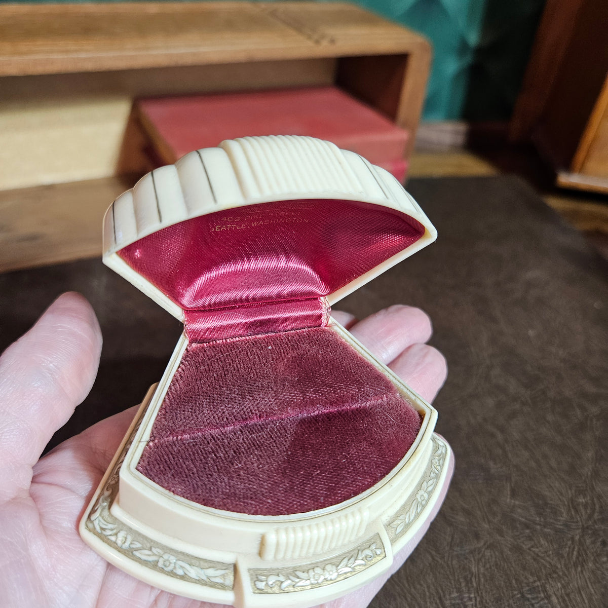Vintage Ben Bridge Seattle Ring Box – Cream & Burgundy Jewelry Presentation Box