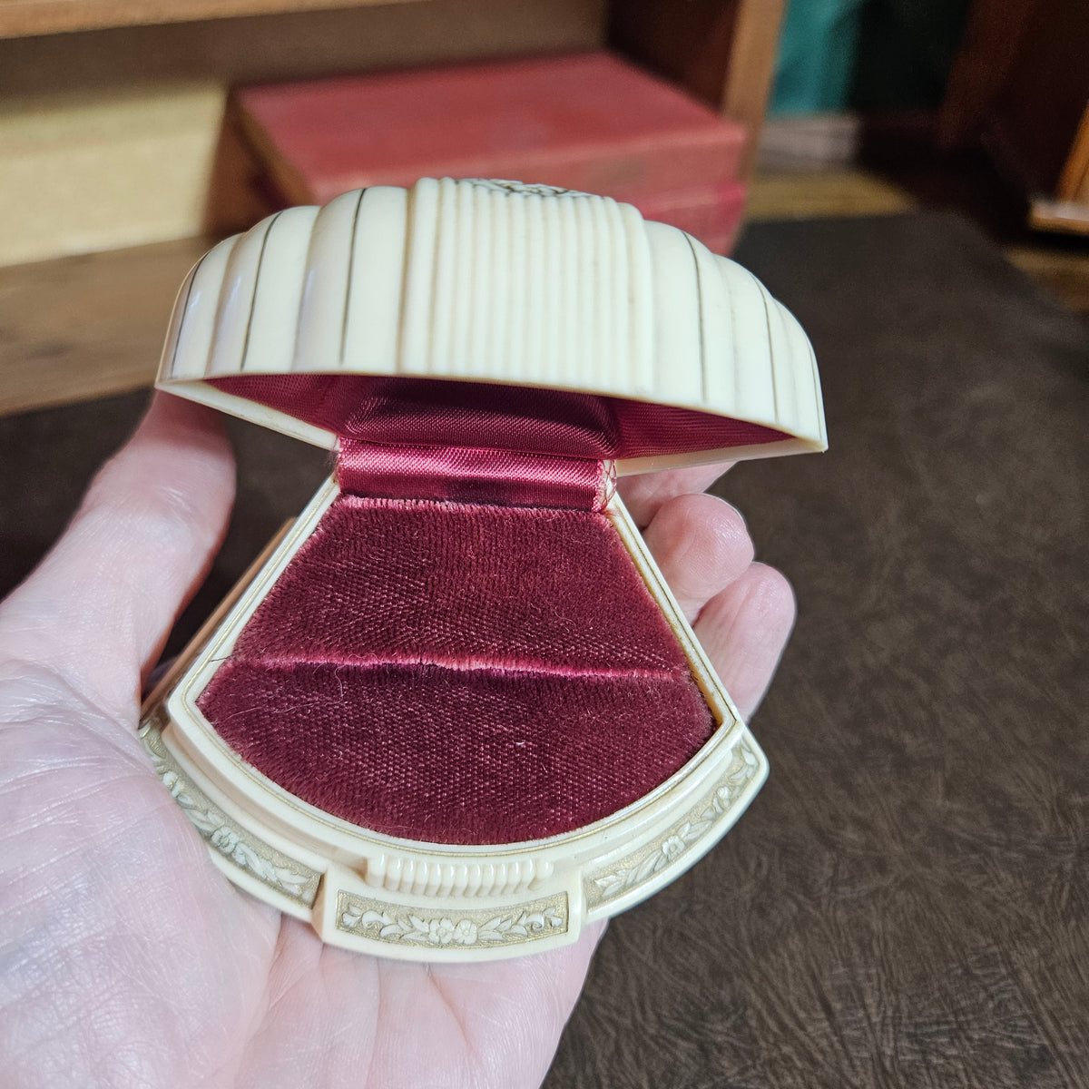 Vintage Ben Bridge Seattle Ring Box – Cream & Burgundy Jewelry Presentation Box
