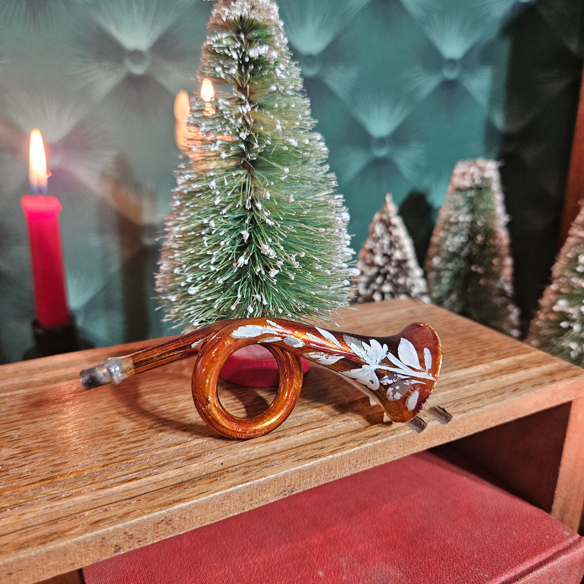 Amber Glass Trumpet Ornament with Floral Decoration