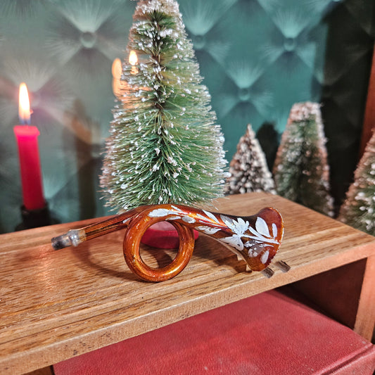 Amber Glass Trumpet Ornament with Floral Decoration