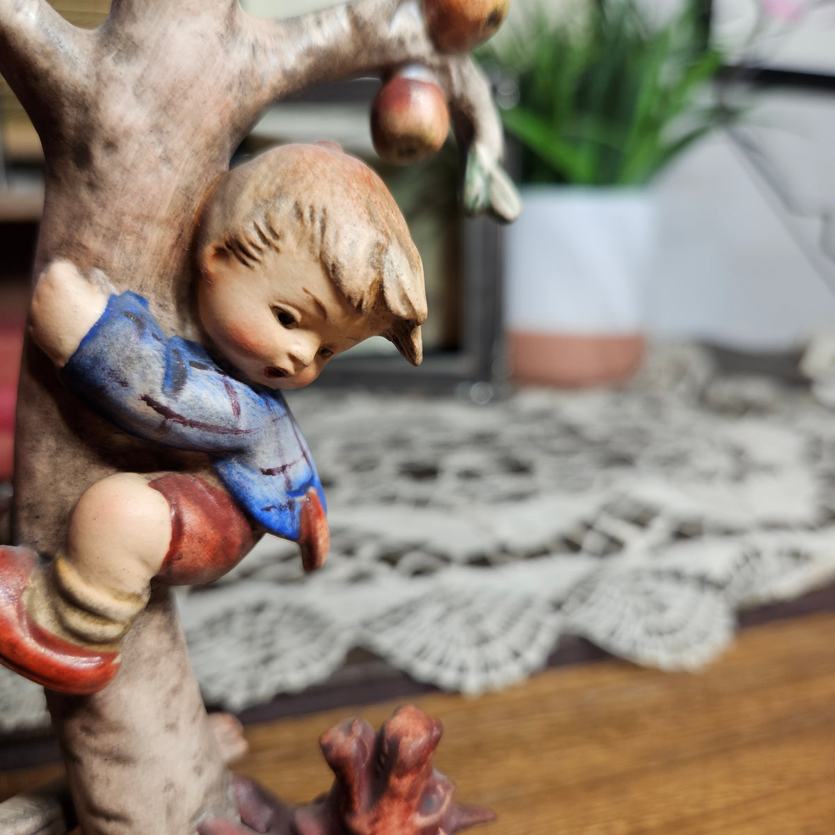 Hummel "Culprits" Figurine TMK1 Incised Crown