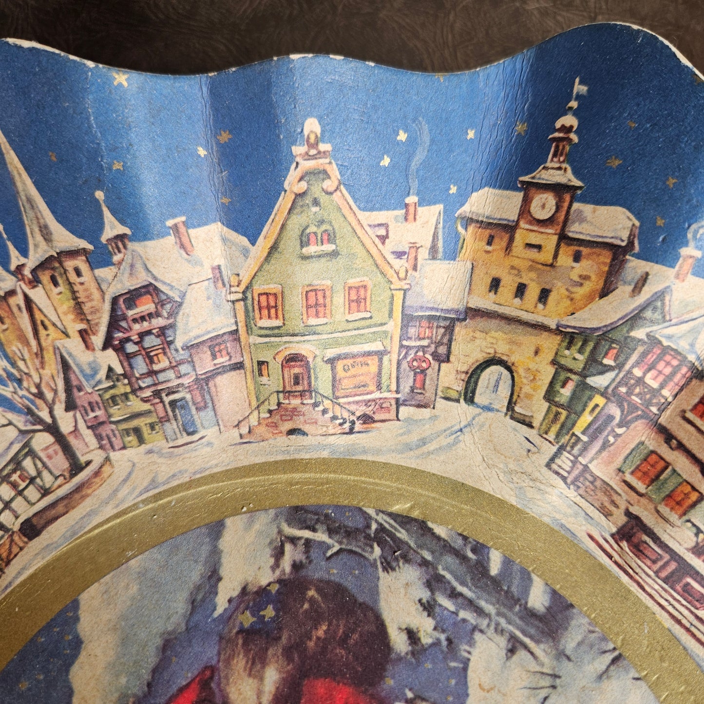 Scalloped vintage Christmas tray with festive seasonal design