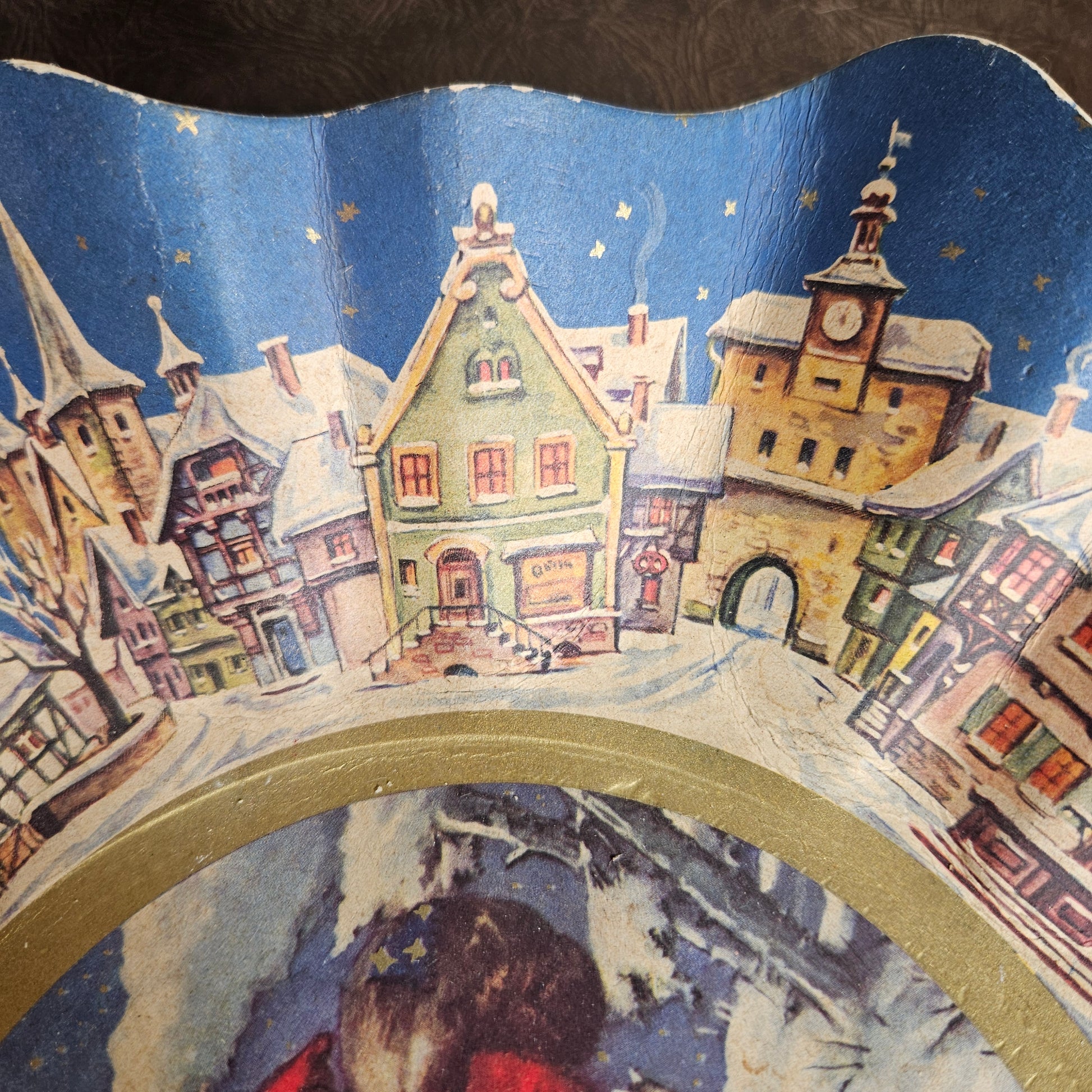 Scalloped vintage Christmas tray with festive seasonal design