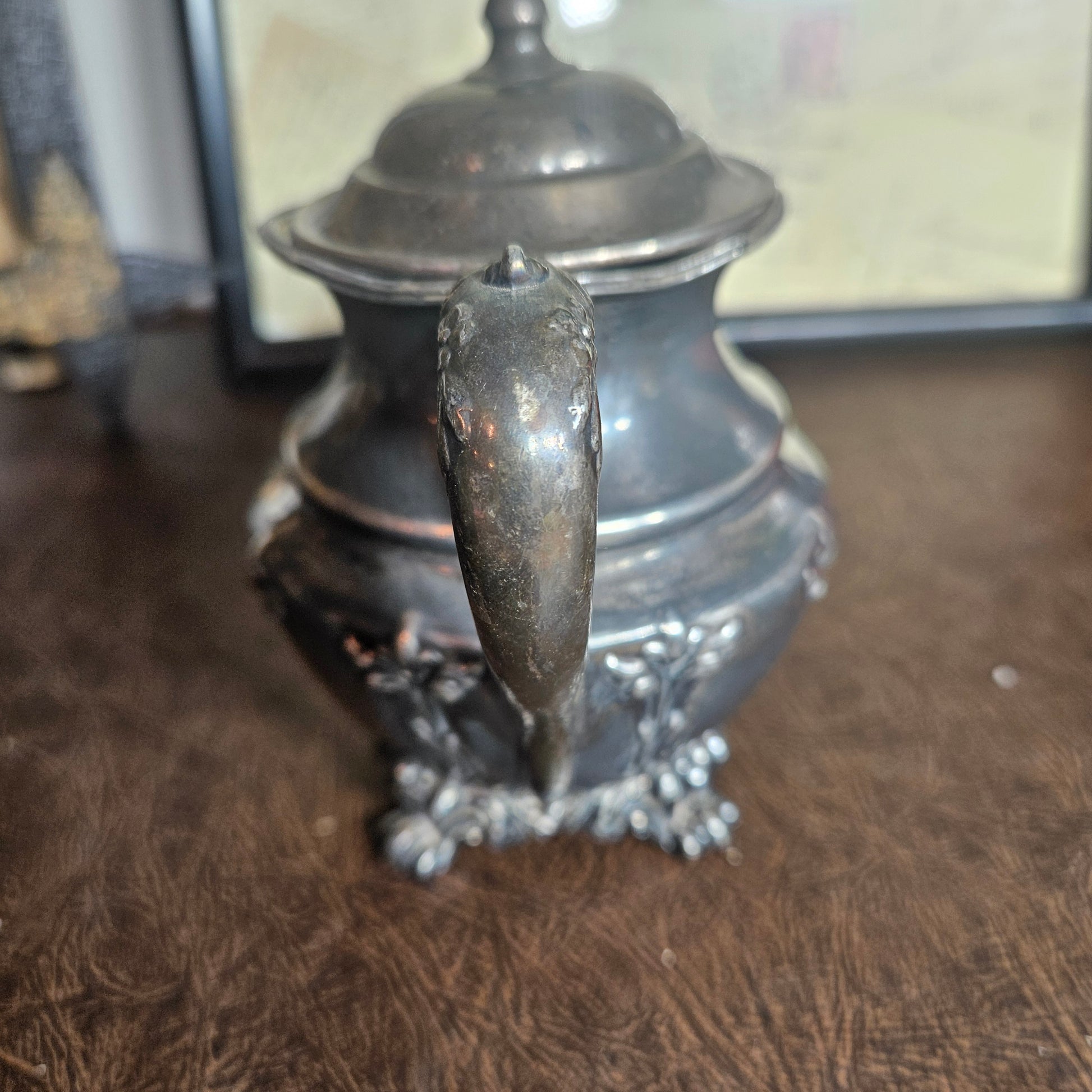 Vintage silverplate creamer and sugar bowl ornate set handle detail