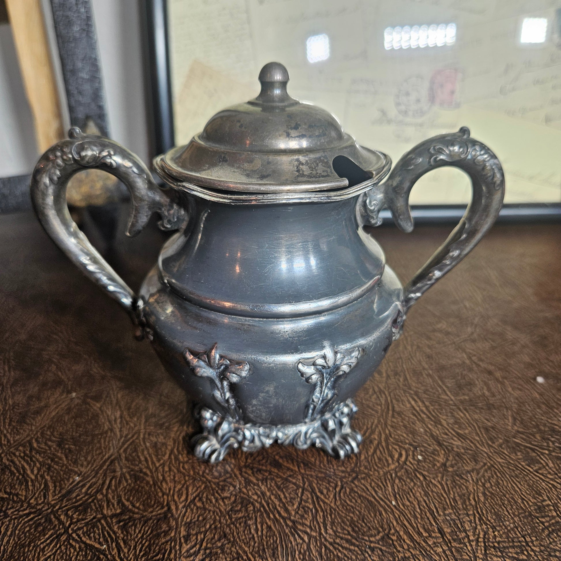 Vintage silverplate creamer and sugar bowl ornate set side angle